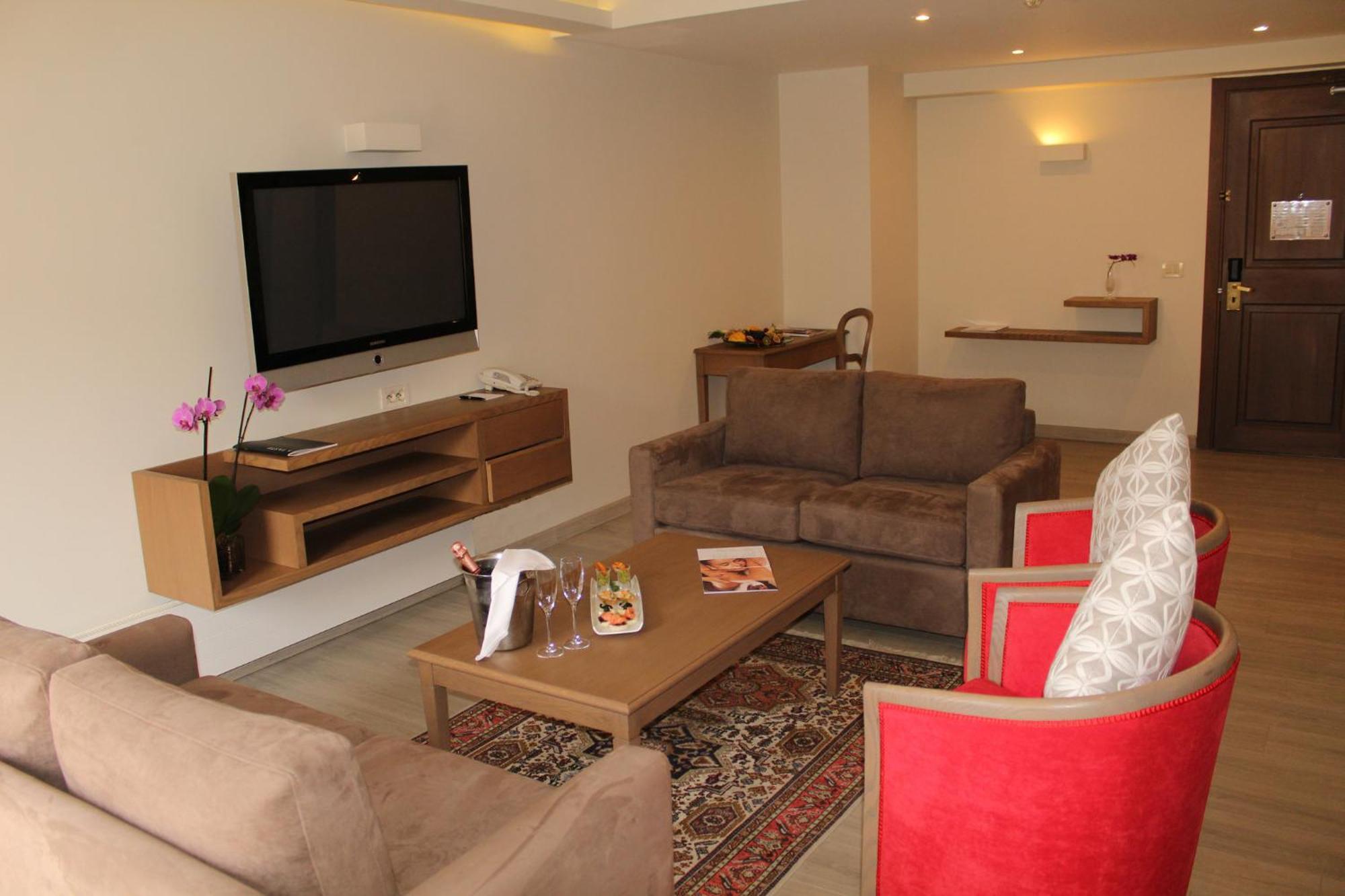 Intercontinental Mzaar Lebanon Mountain Resort & Spa By Ihg Mzaar Kfardebian Екстериор снимка